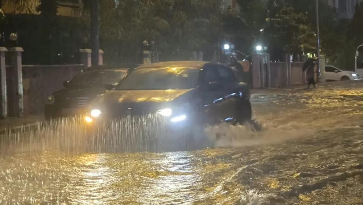 İstanbul da sel felaketi! Bakan Kurum ve Bakan Çiftçi den açıklama! Can kaybı arttı 1