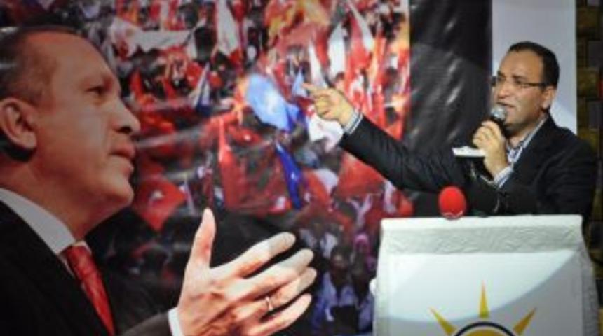 Bozdağ: Herkes hukuk &ouml;n&uuml;nde eşittir, yargılama da &ouml;yle olmalı