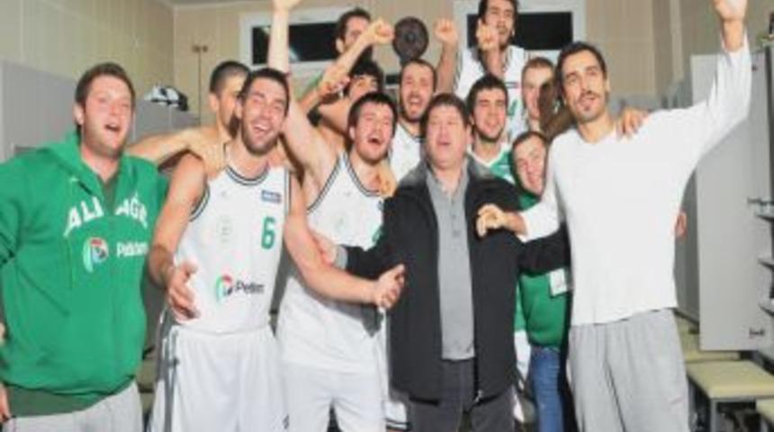 Aliağa Petkim, Banvit&rsquo;in 13 ma&ccedil;lık galibiyet serisine son verdi