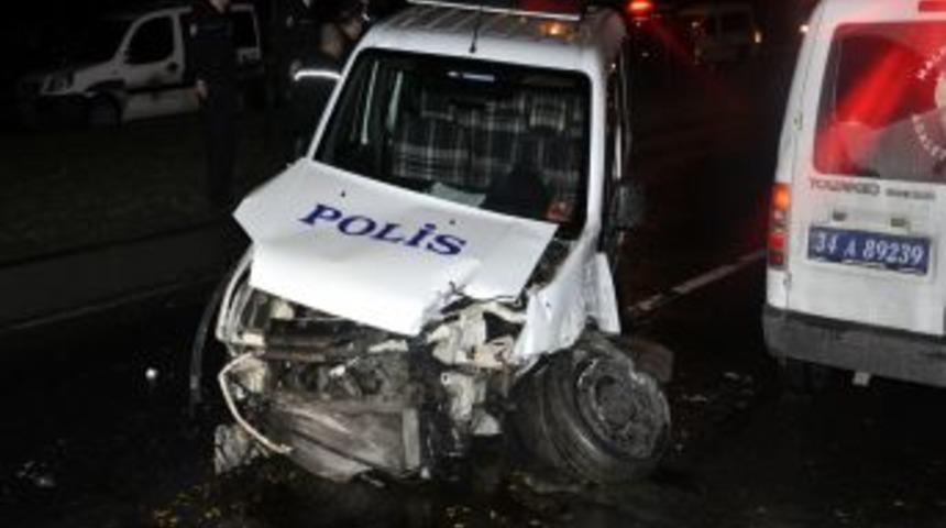 Hırsız - polis kovalamacası kazayla bitti: 2 polis ile 2 zanlı yaralı
