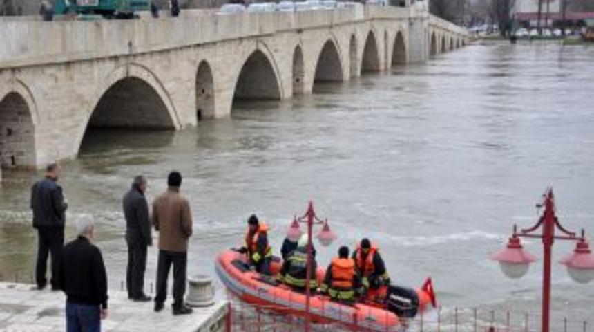Tunca Nehri&rsquo;nden sonra Meri&ccedil;'te de su seviyesi d&uuml;şmeye başladı
