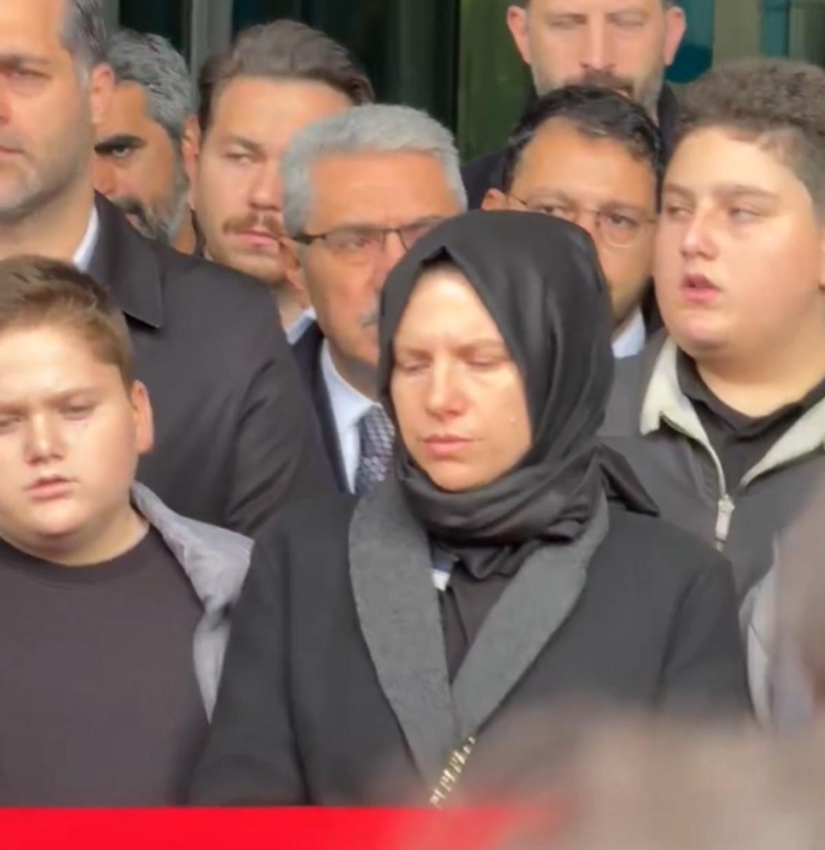 D&uuml;ndar Ziya G&uuml;ltekin son yolculuğuna uğurlanıyor! 4