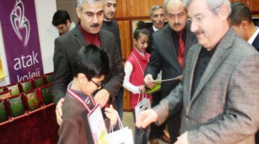 Atak Koleji, başarılı &ouml;ğrencilerini &ouml;d&uuml;llendirdi