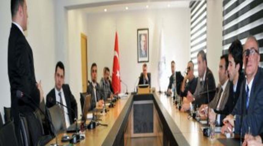 K&ouml;y yollarının standardı y&uuml;kseltilecek