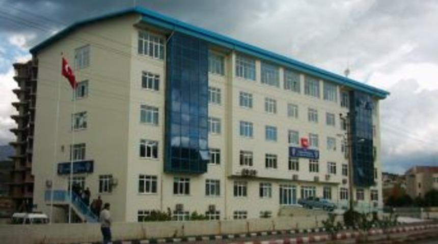 Polis, r&uuml;şvet teklif eden ka&ccedil;ak&ccedil;ıdan şikayet&ccedil;i oldu