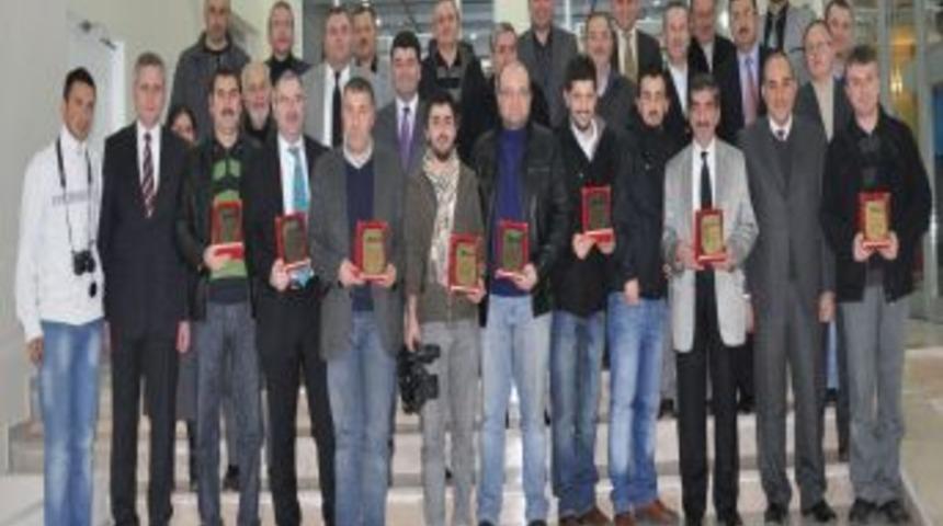 Gazeteciler Fatsalı iş adamlarından plaket