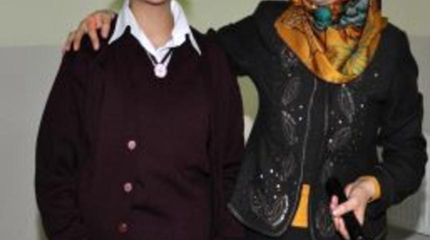 Liseli &ouml;ğrencilere &lsquo;G&uuml;zel Ahlak&rsquo; semineri