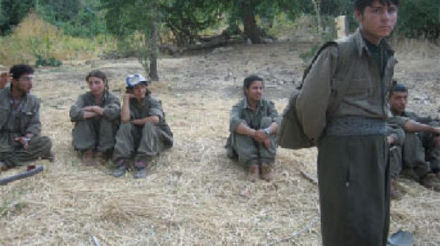 Ter&ouml;r &ouml;rg&uuml;t&uuml; okullara dadandı