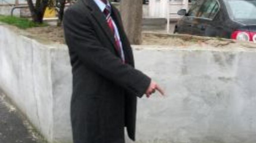 Karakolda kaybolan parayı bulan Eğriboyun: Sahibi &ccedil;ıkmazsa para benimdir