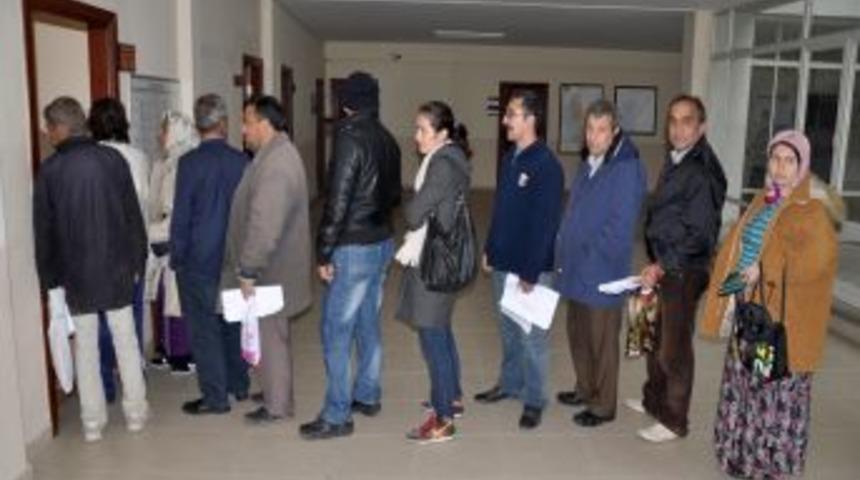 Gelir beyanında bulunmayan dar gelirliler SGK'ya bor&ccedil;lu olacak