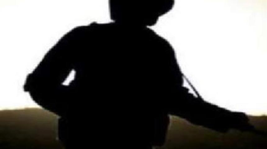 Askerlerin silahlı kavgası: 1 &ouml;l&uuml;, 1 yaralı