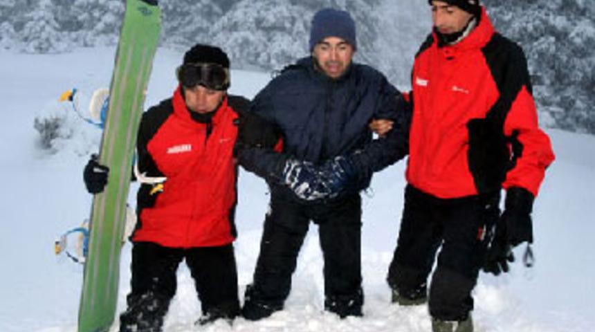 Kaybolan kayak&ccedil;ı, donmak &uuml;zereyken bulundu