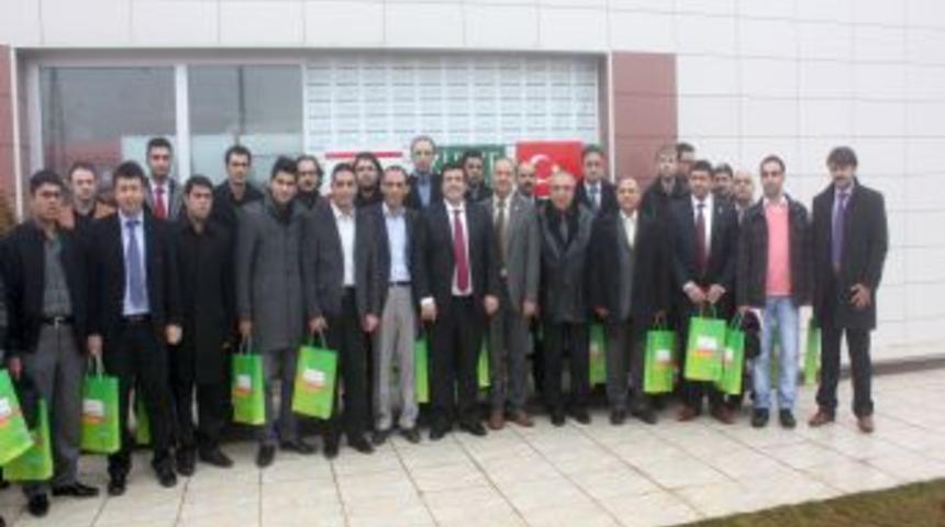 Kısa: Gazeteciler, geleceğe y&ouml;nelik kararlarımızda bize yardımcı oluyor