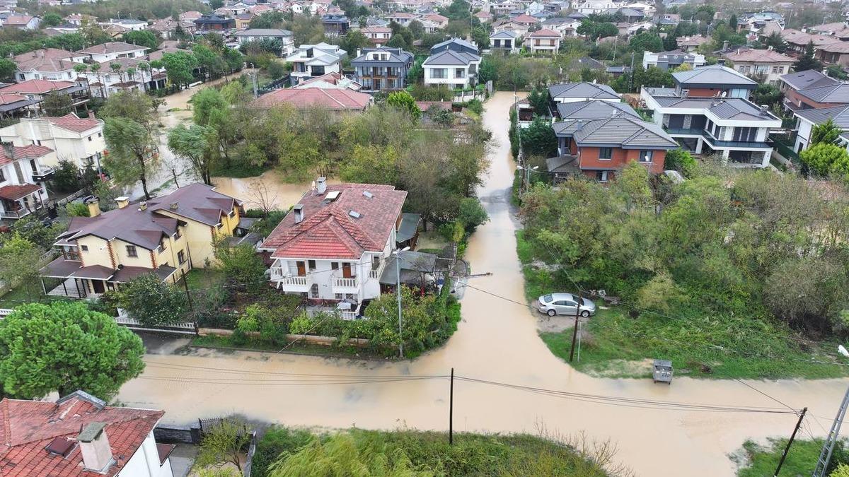 İstanbul hava durumu i&ccedil;in AKOM ve Meteoroloji uyardı: 5 il&ccedil;eye dikkat! 6