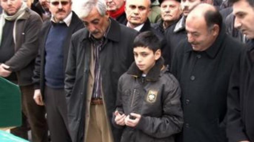 Dumlupınar ailesinden cenazede 'yalan haber' tepkisi