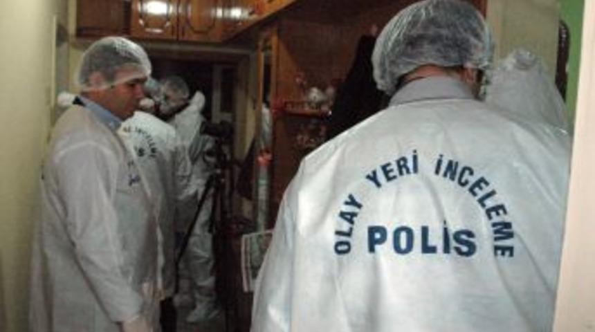 Kayıp meclis &uuml;yesi i&ccedil;in &ouml;zel ekipler bir evde arama yaptı