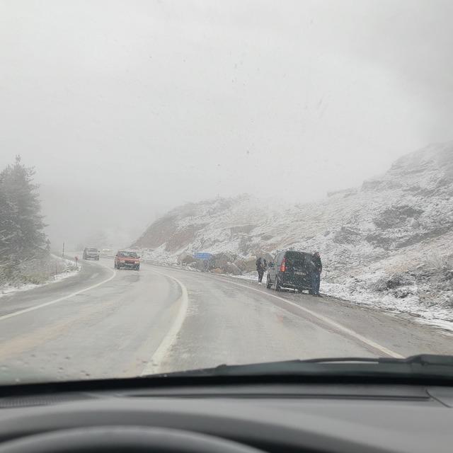 &Ccedil;ankırı&rsquo;ya mevsimin ilk karı yağdı 1