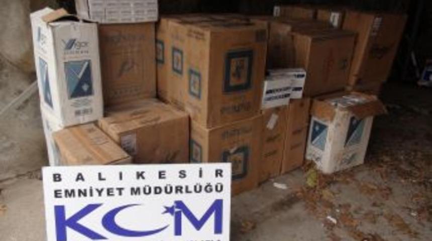 Balıkesir'de 22 bin paket ka&ccedil;ak sigara ele ge&ccedil;irildi