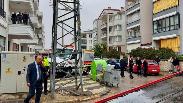 Afyonkarahisar&rsquo;da korkutan kaza! Minib&uuml;s devrildi, 16 kişi yaralandı 2
