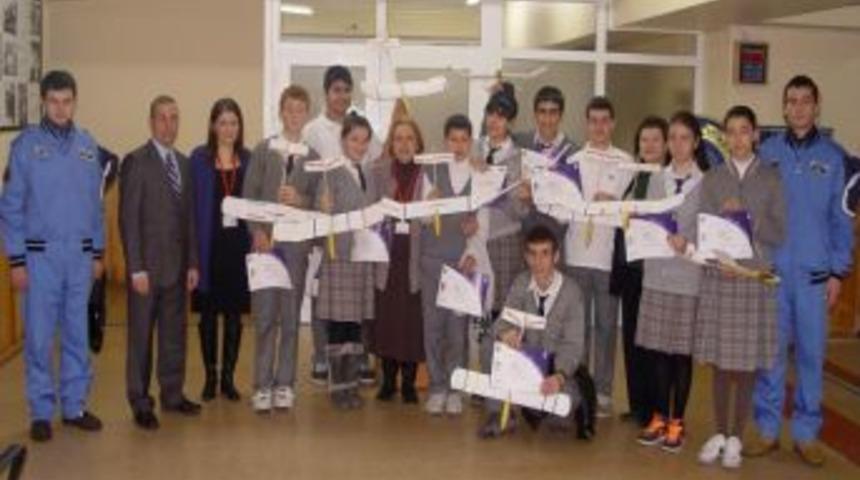 Duyum işitme engellilerinin model u&ccedil;ak kursu başarısı