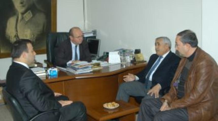 &quot;Gazetecilerin çalışma şartları iyileştirilmeli&quot;