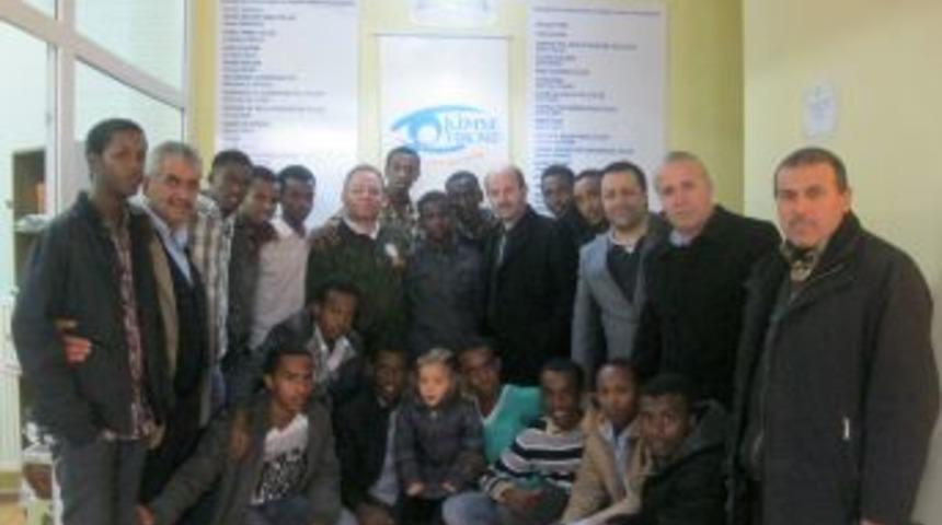 Afrikalı &ouml;ğrencilere Kimse Yok Mu Derneği'nden yardım