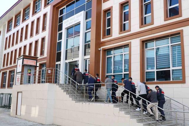 Yalova merkezli 6 ilde dolandırıcılık operasyonu: 6 tutuklama 1