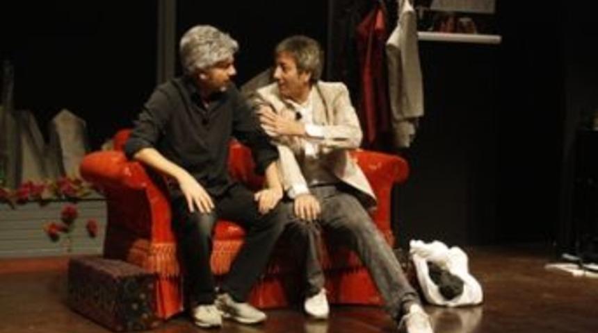 "Benimle oynar mısın ?"