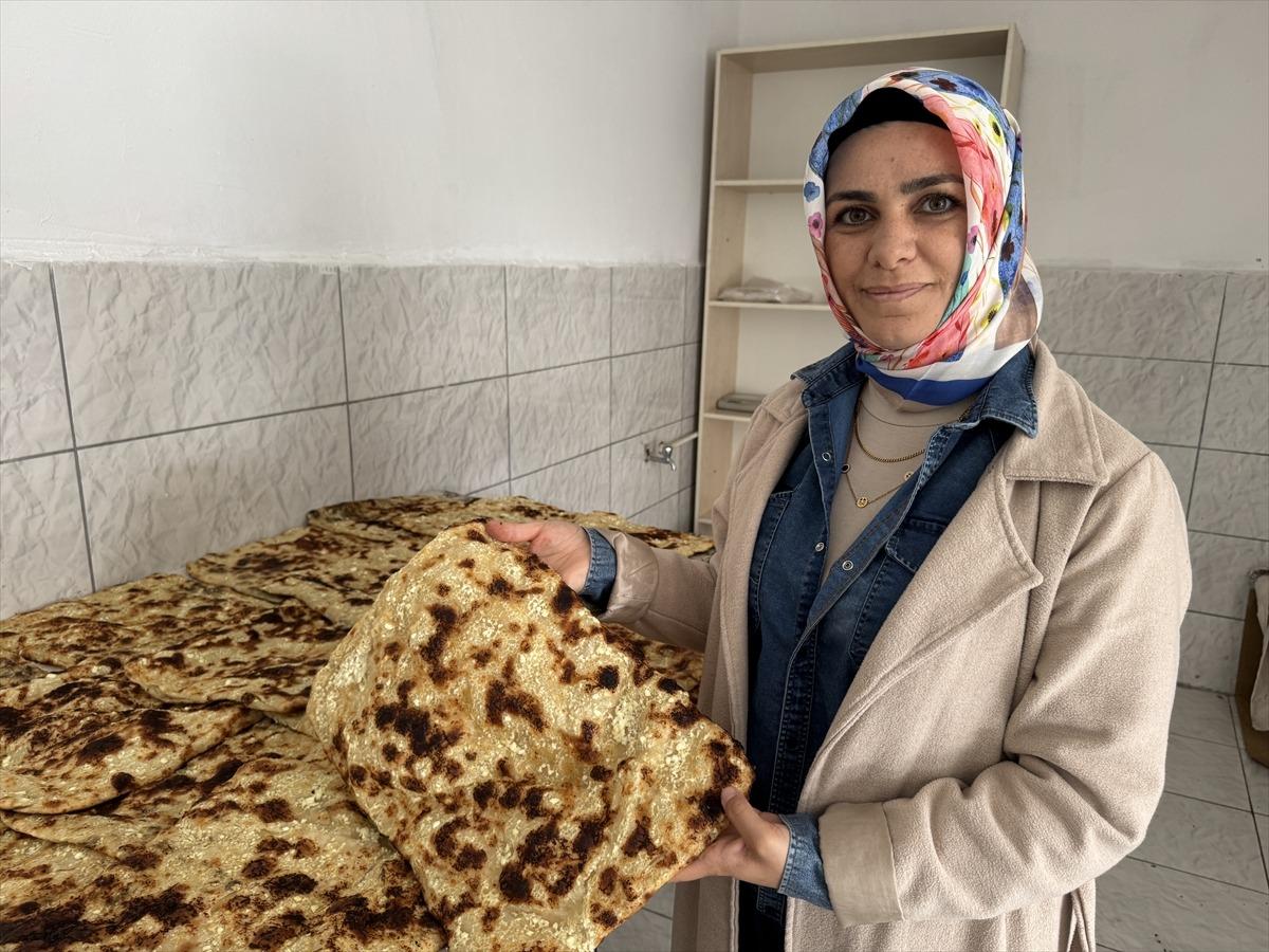 &Ccedil;iğli g&ouml;mbe &uuml;reten 7 kadın talebe yetişmekte zorlanıyor 2
