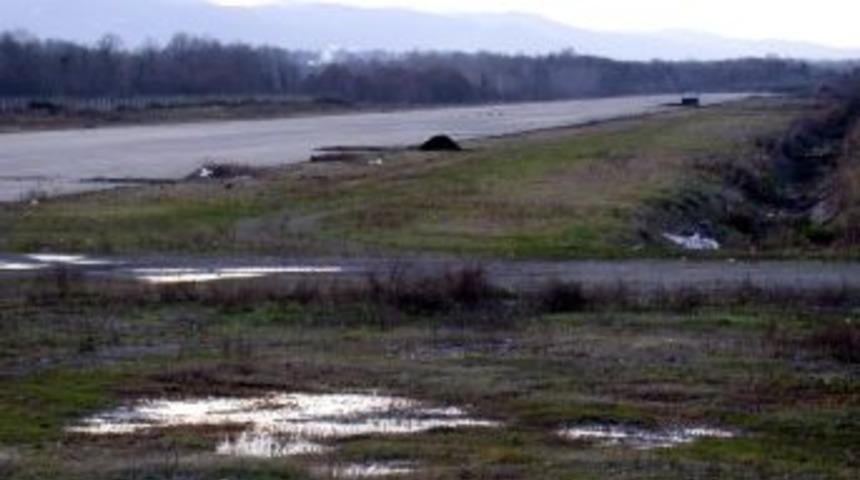 Harman olarak kullanılan eski havaalanı havacılık okulu oluyor