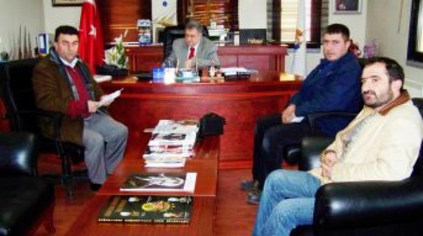 Sürmene’de ticari plaka sahibi şoförlerin eylemi tatlıya bağlandı