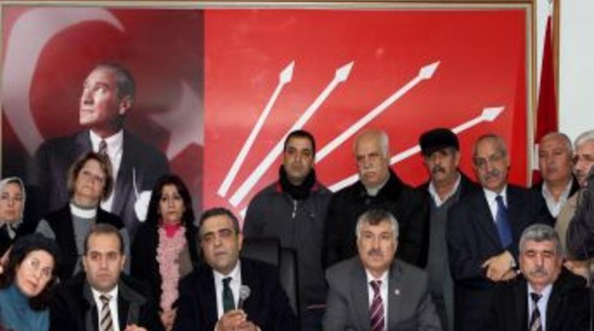 CHP'li Tanrıkulu: Demokrasiden yana olanların eli darbecilerin yakasında