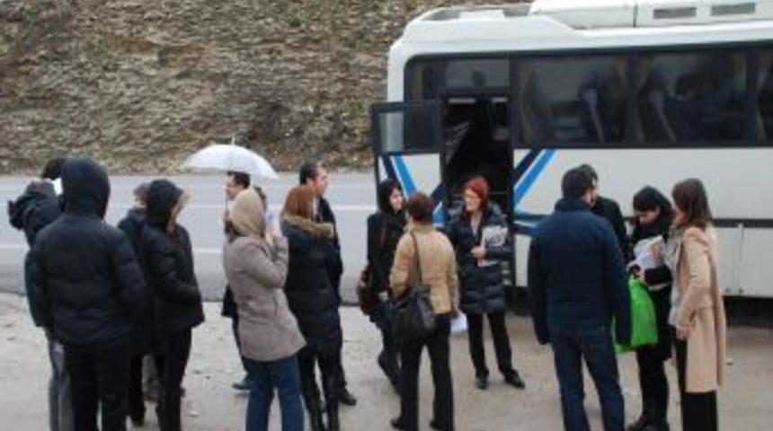 İstanbul Barosu avukatları, KCK tutuklusu meslektaşlarını ziyaret etti