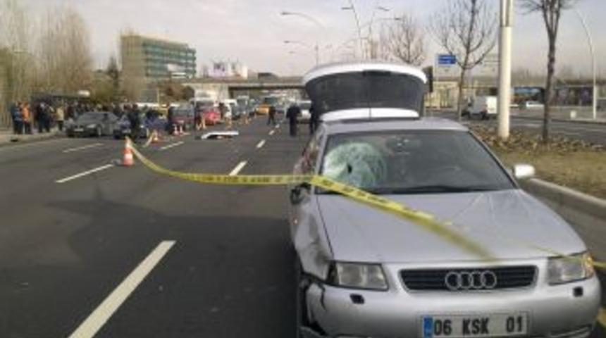 Yolun karşısına ge&ccedil;mek isterken canından oldu