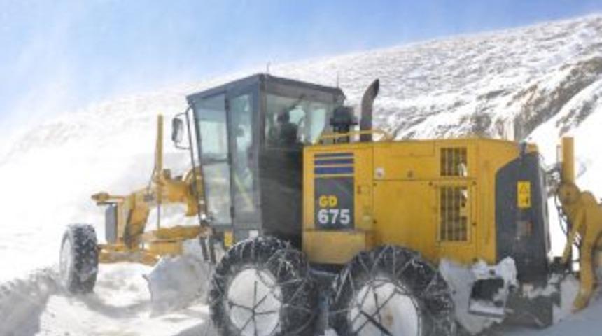 Muş&rsquo;ta kapalı k&ouml;y yolları a&ccedil;ılıyor