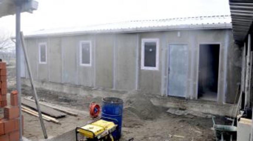 Kemalpaşa&rsquo;daki sokak hayvanları, barınağa kavuşuyor