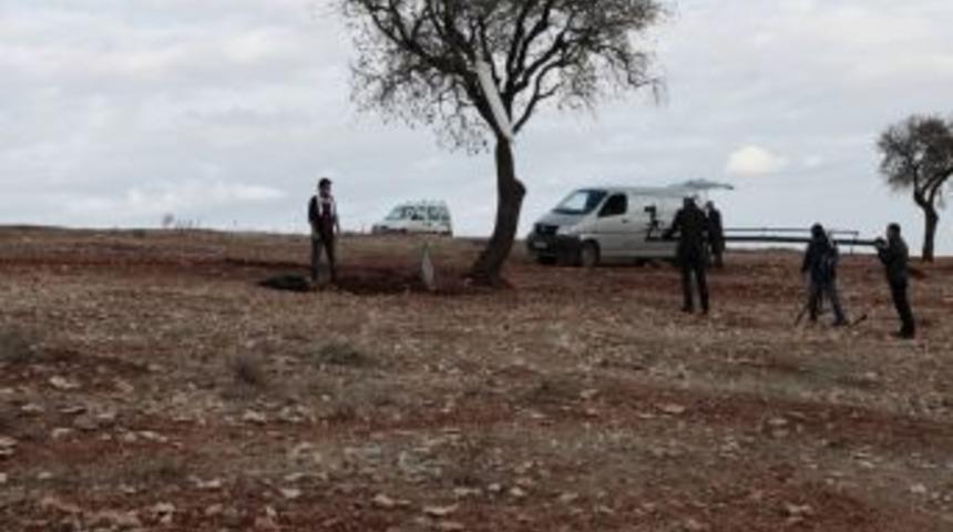 B&ouml;l&uuml;k&ccedil;&uuml;, ikinci klibini &lsquo;Mezar Taşı&rsquo;na &ccedil;ekti