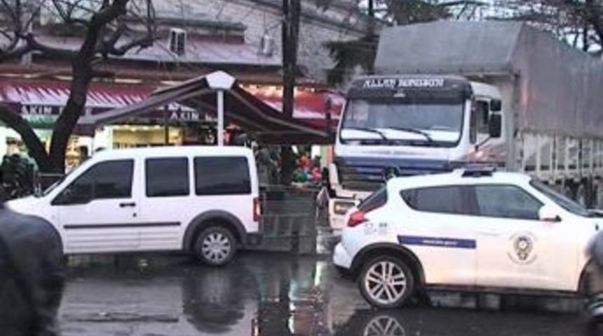 Kapalı&ccedil;arşı'da 500 polisle 'Taklit' operasyonu