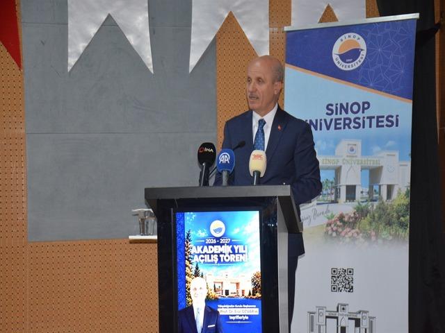 Y&Ouml;K Başkanı &Ouml;zvar: "&Uuml;niversiteler &lsquo;Ter&ouml;rs&uuml;z T&uuml;rkiye&rsquo; hedefini ele almalı"