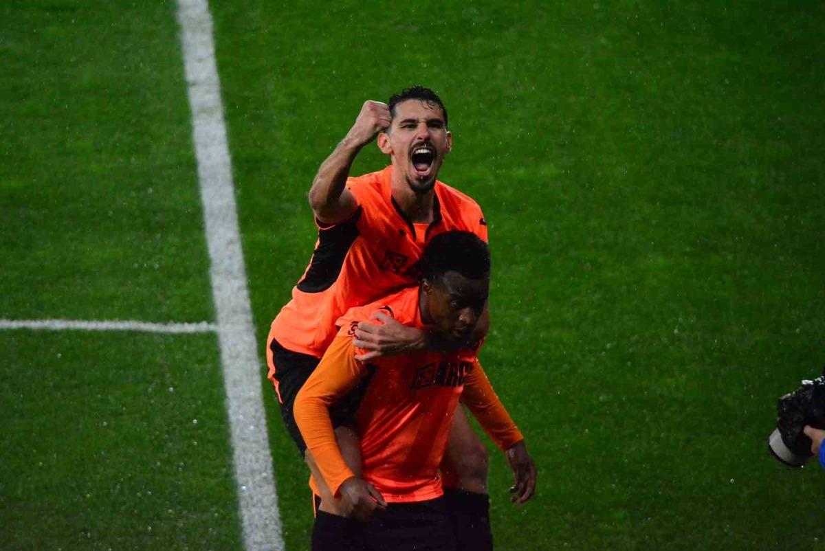 Burak Yılmaz ın ekibi Çorum FK yükselişe devam ediyor! 2