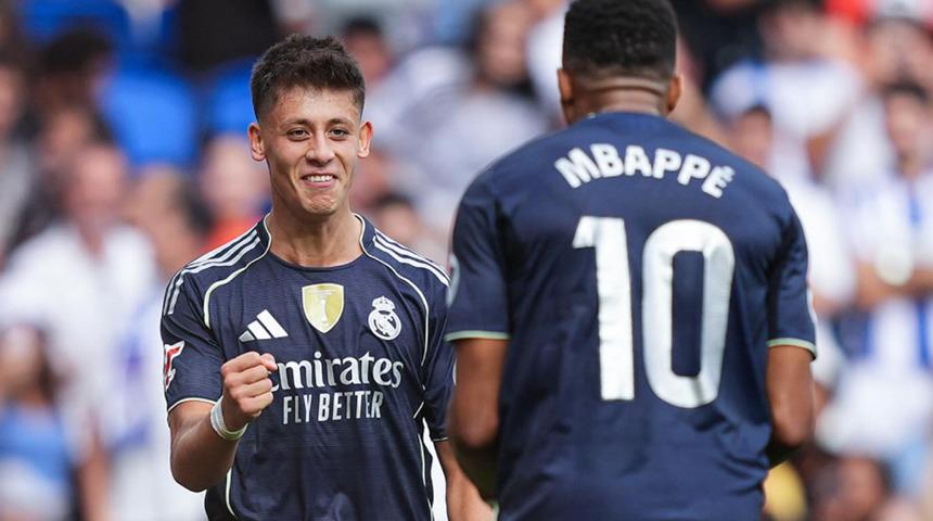 Arda G&uuml;ler ve Kylian Mbappe'den Zinedine Zidane paylaşımında g&uuml;l&uuml;mseten diyalog