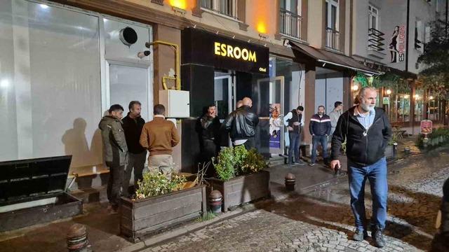 Eskişehir otelinde &ouml;l&uuml; bulunan şahısla ilgili soruşturma başlatıldı 3
