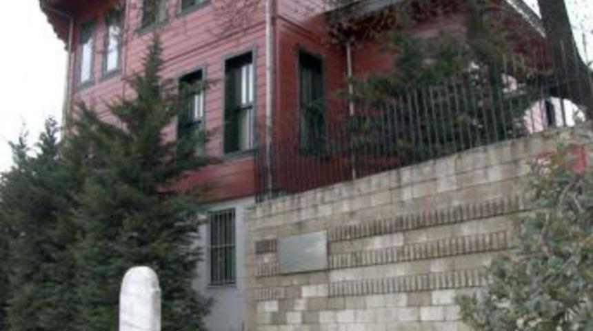 Başbakan Erdoğan'ın g&uuml;zergahında define kazısı