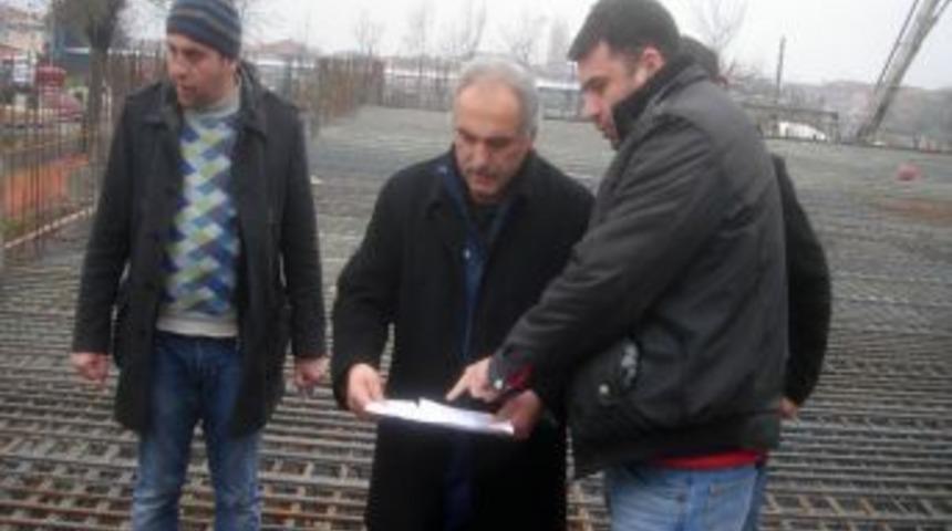 Tamamı tek kubbeden oluşan cami inşa ediliyor