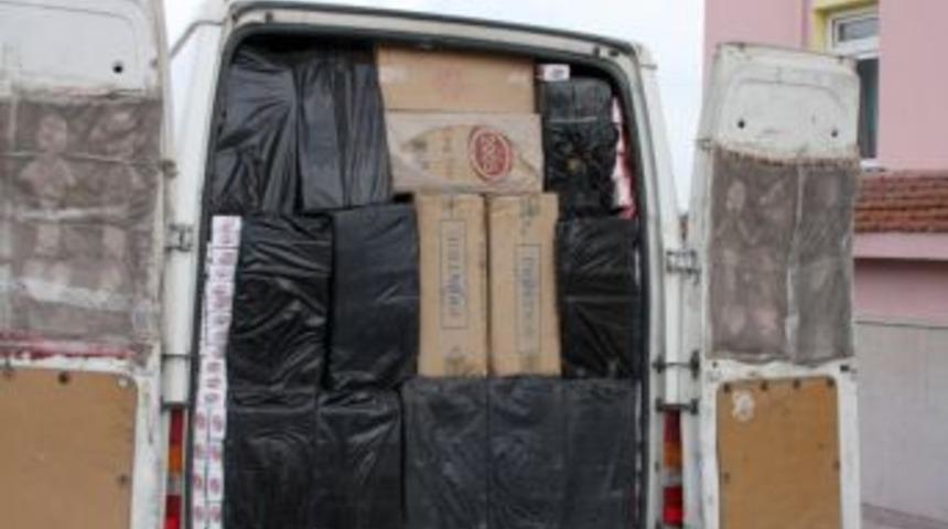 &Ccedil;orum'da ka&ccedil;ak sigara operasyonu