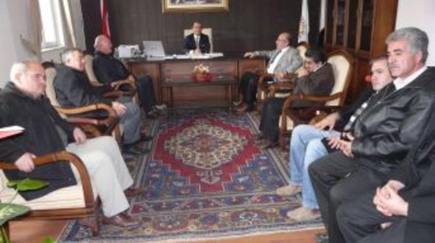 AK Partililer Kaymakam A&ccedil;ık&rsquo;ı ziyaret etti