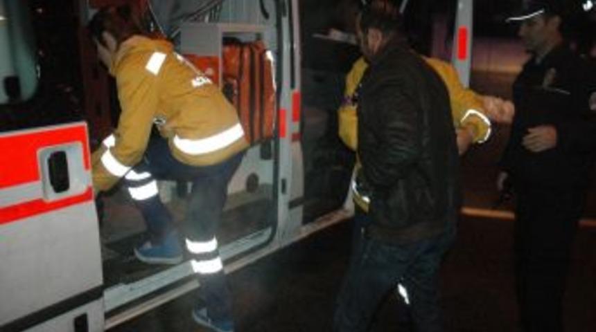 Alkoll&uuml; iki grup arasında bı&ccedil;aklı kavga &ccedil;ıktı: 1 ağır yaralı