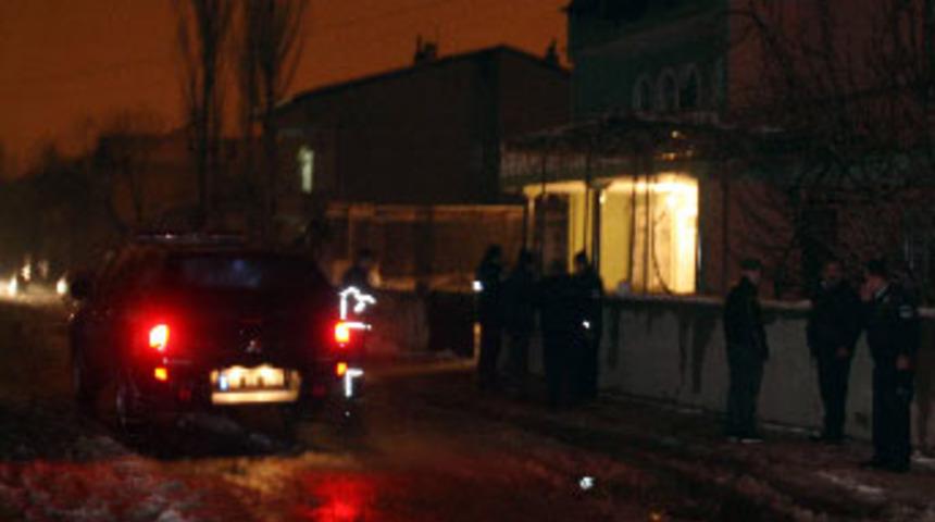 İki kardeş yangında can verdi