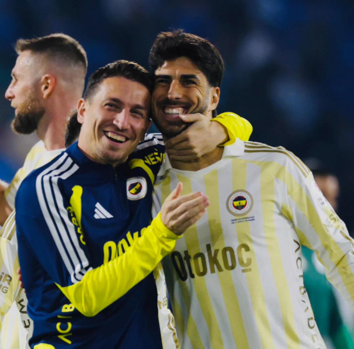 Fenerbahçe de Mert Hakan Yandaş geri dönüyor! 2