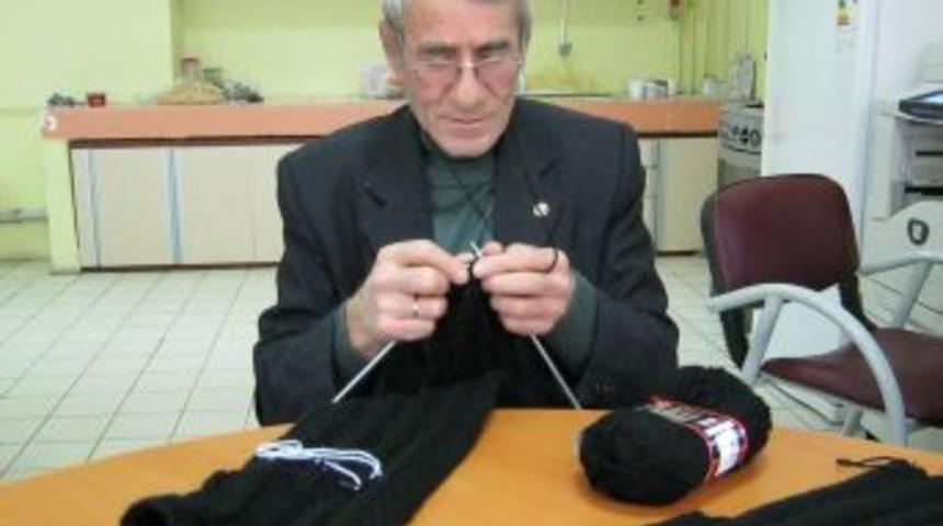 G&uuml;nde 3 paket i&ccedil;tiği sigarayı bırakmak i&ccedil;in &ouml;rg&uuml;ye başladı